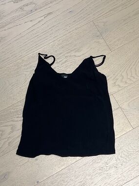 Wilfred Black Spaghetti Strap Camisole